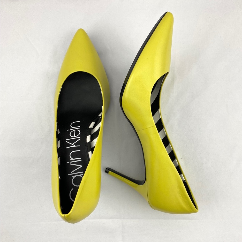 NWOT Calvin Klein Women's Ronna Lemon Leather Pumps sz 8M